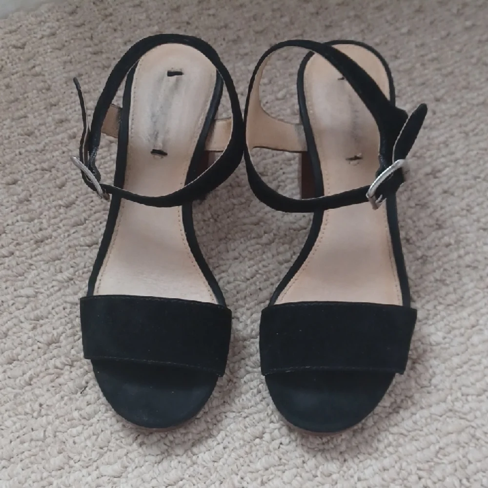 Frye Black Suede Women's Sandals - Picture 1 of 4